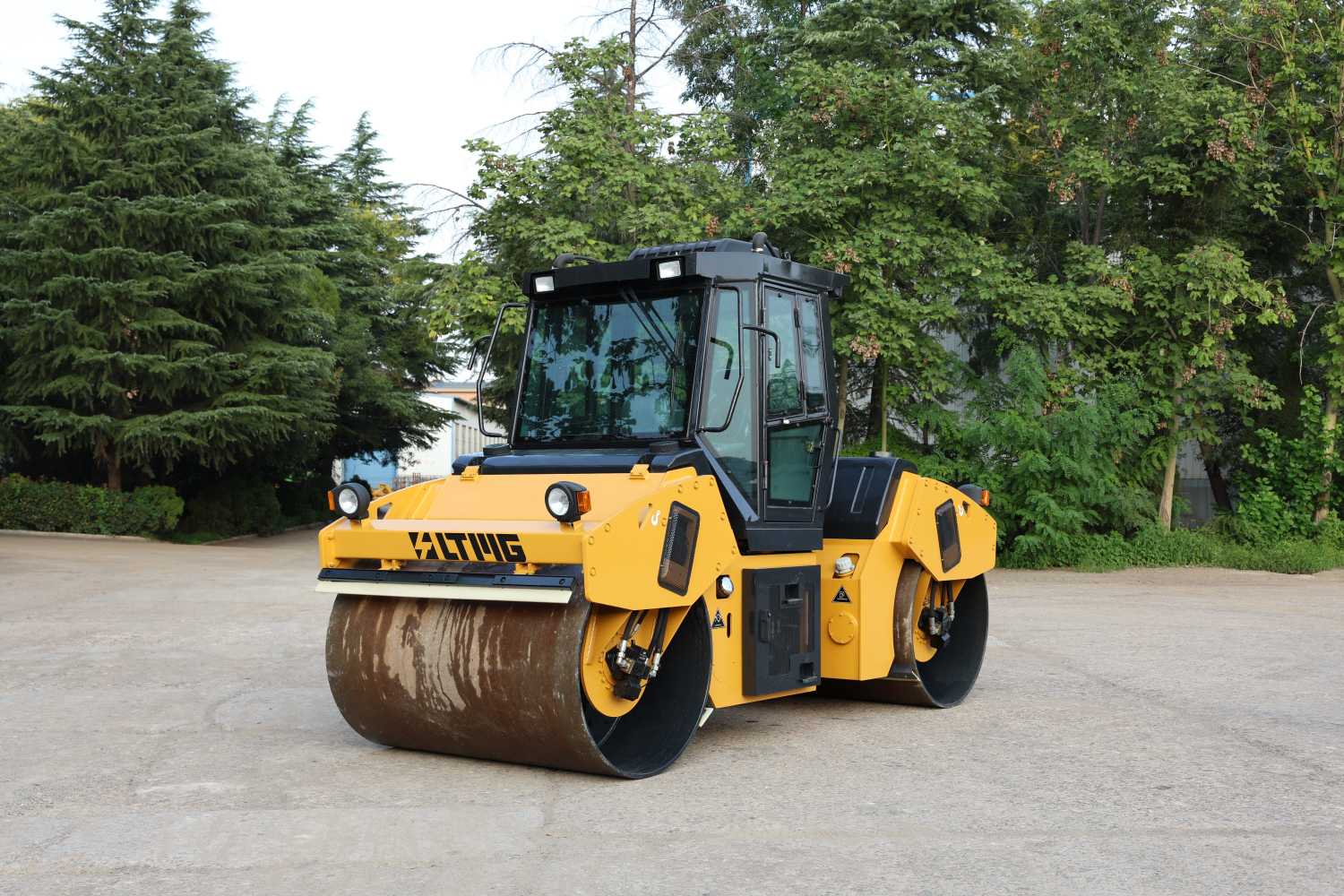 Selecting the Right Road Roller Tonnage: A Strategic Guide for Construction Efficiency