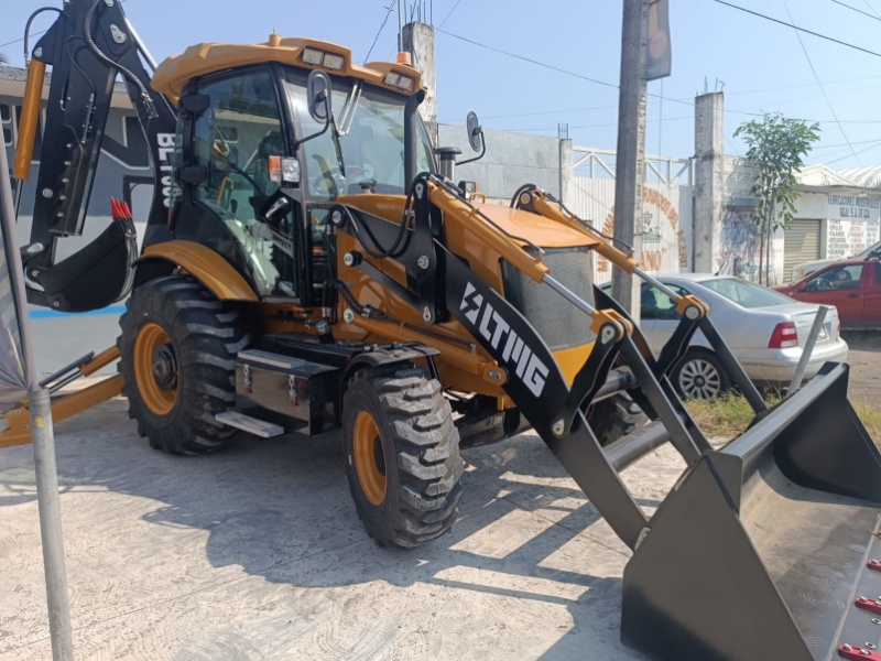 Studi Kasus Pelanggan Backhoe Loader di Meksiko