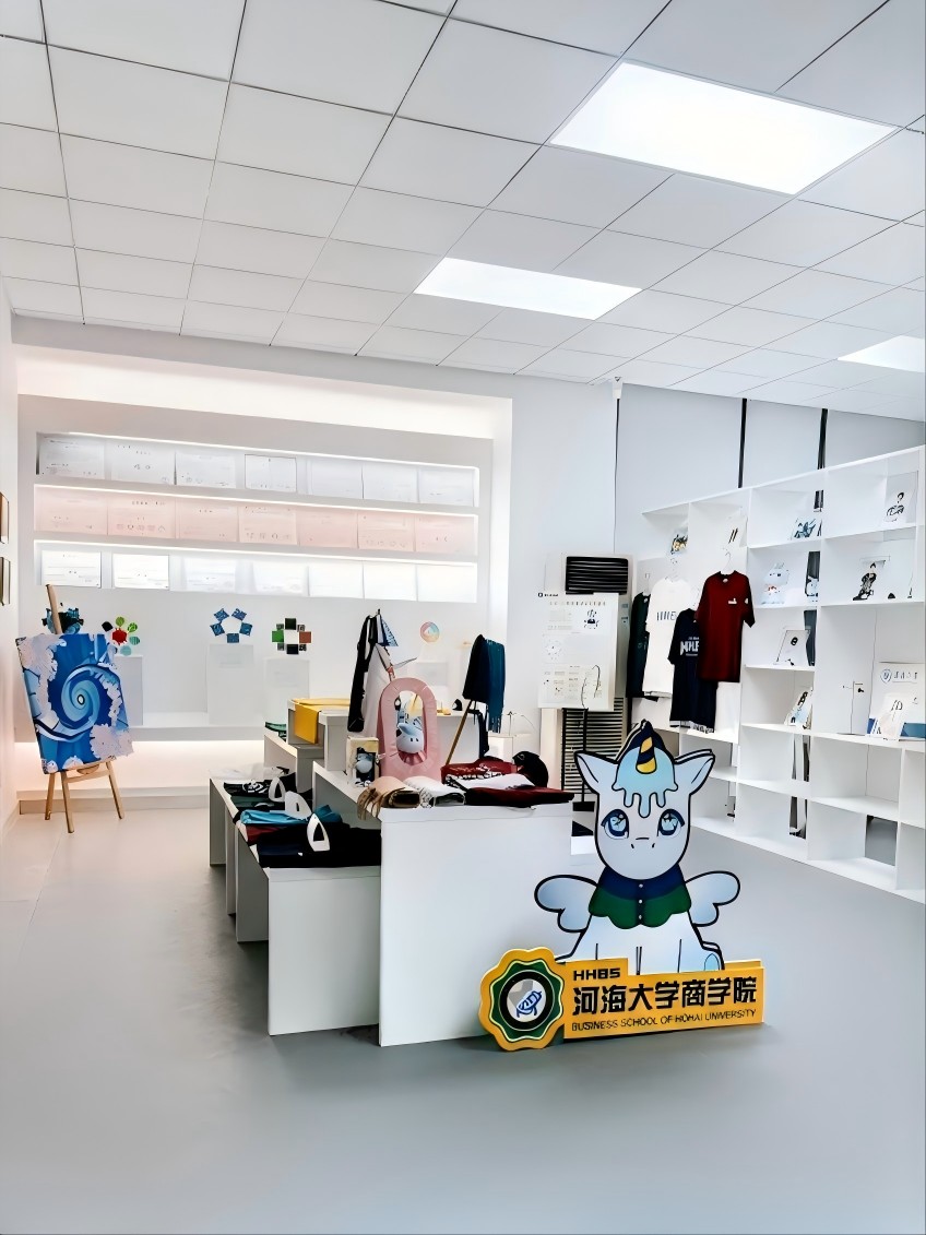 LTMG Group Donates Maker Space Classroom to Hohai University Business School to Support Innovation and Entrepreneurship Education-2