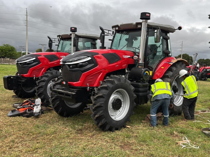 220HP Tractor