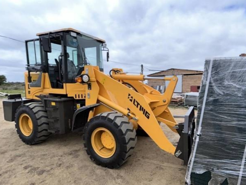 Umpan Balik Pelanggan Uruguay tentang Wheel Loader 2 Ton Kami